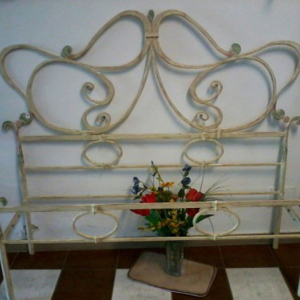 Wrought iron beds with headboards | |Artel Letti